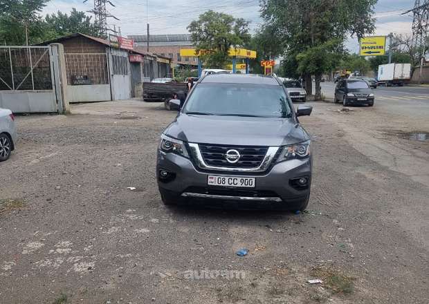 Nissan Pathfinder
