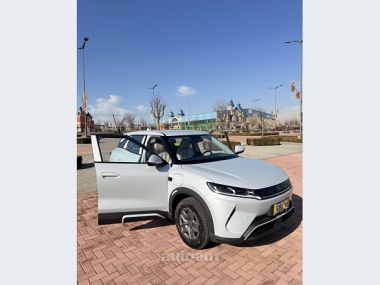 BYD Yuan Up  2025 