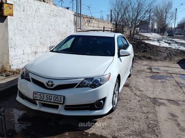 Toyota Camry  2013 