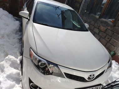 Toyota Camry  2013 