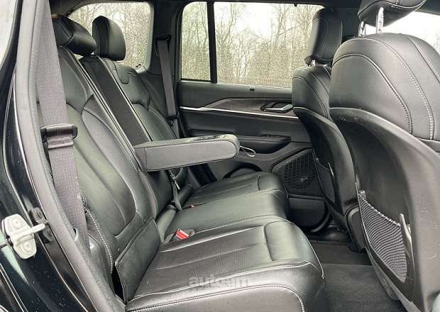 Jeep Grand Cherokee 2024 — լուսանկար 6