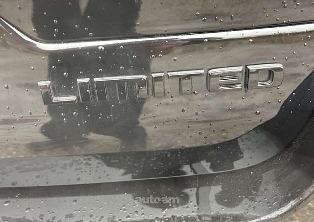 Jeep Grand Cherokee 2024 — լուսանկար 4