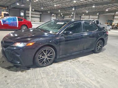 Toyota Camry  2022 