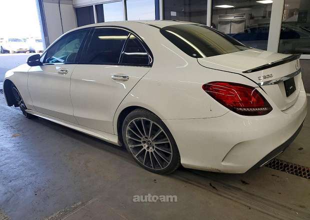 Mercedes-Benz C 300