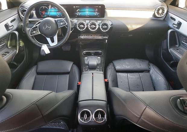 Mercedes-Benz CLA 250