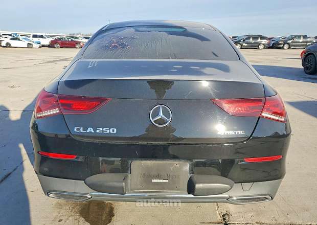 Mercedes-Benz CLA 250