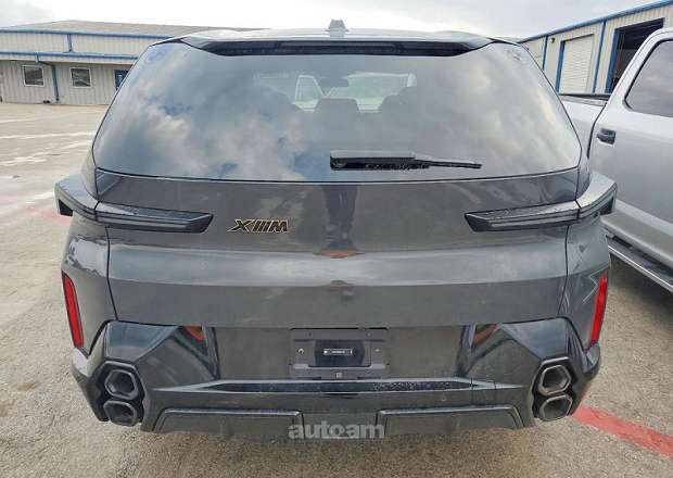 BMW XM