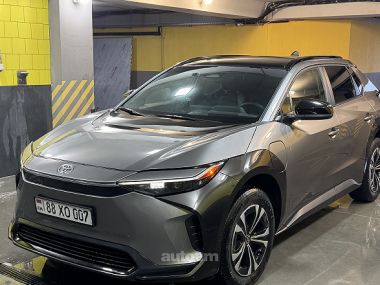 Toyota Bz4X 2023 — миниатюра 2