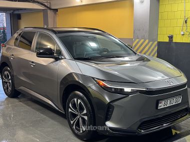 Toyota Bz4X 2023 — миниатюра 1
