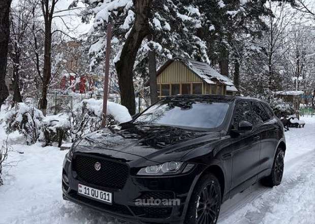 Jaguar F-Pace