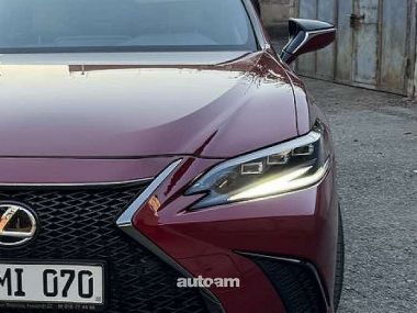 Lexus ES 200  2022 