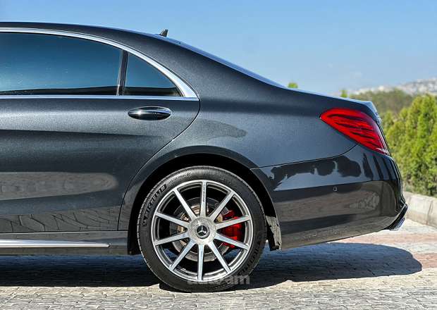 Mercedes-Benz S 63 AMG