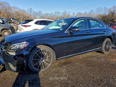 Mercedes-Benz C 300  2020 
