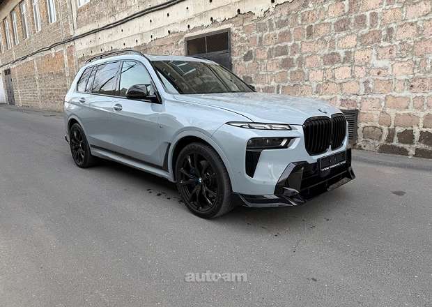 BMW X7