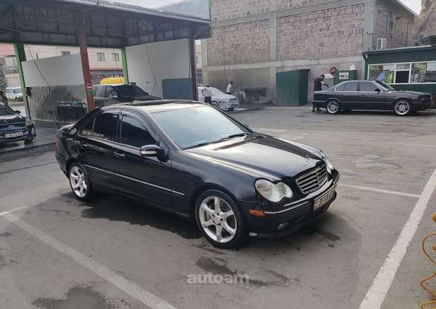Mercedes-Benz C 230