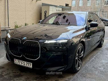 BMW i7  2024 