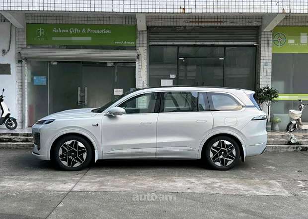 Changan Deepal S09
