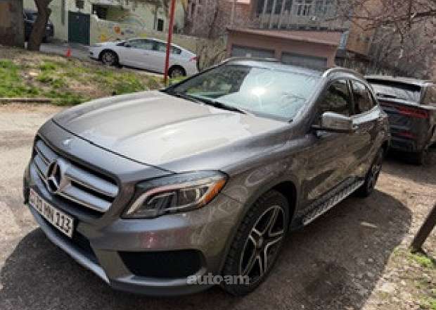 Mercedes-Benz GLA 250