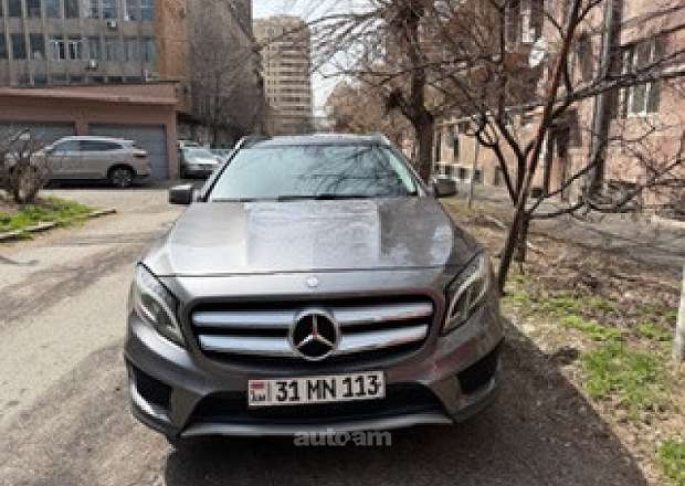 Mercedes-Benz GLA 250