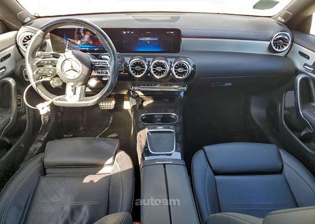 Mercedes-Benz CLA 45 AMG