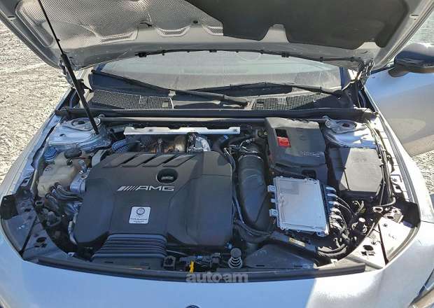 Mercedes-Benz CLA 45 AMG