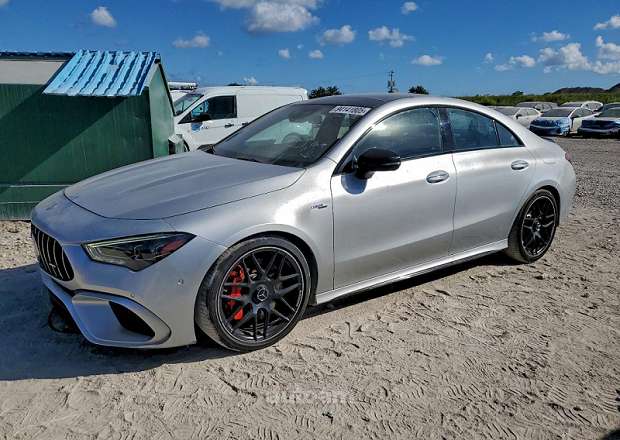 Mercedes-Benz CLA 45 AMG