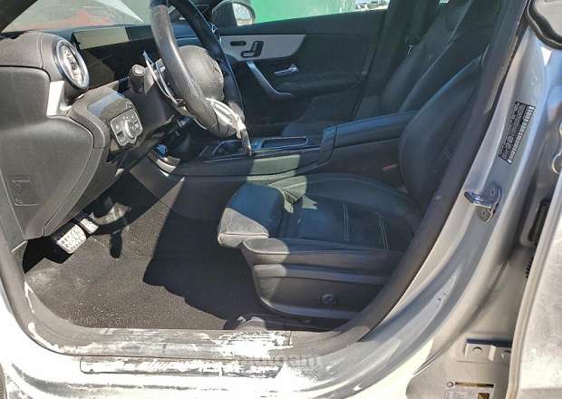 Mercedes-Benz CLA 45 AMG