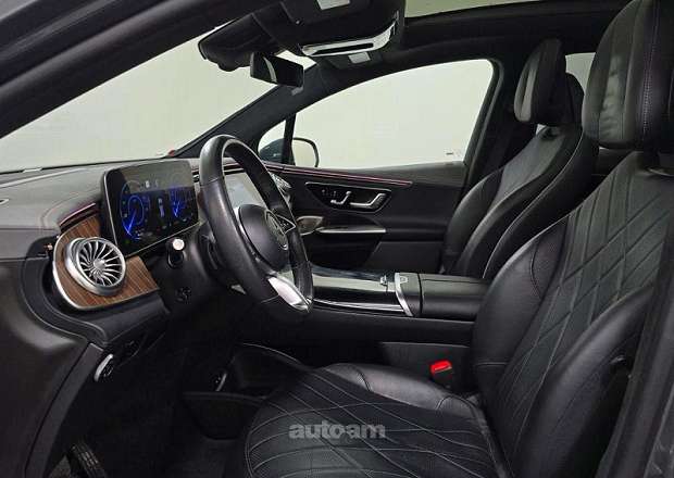 Mercedes-Benz EQE SUV