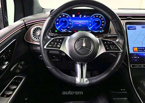 Mercedes-Benz EQE SUV