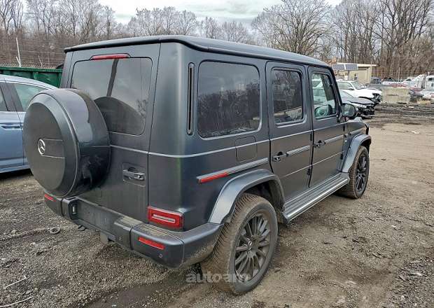 Mercedes-Benz G 550