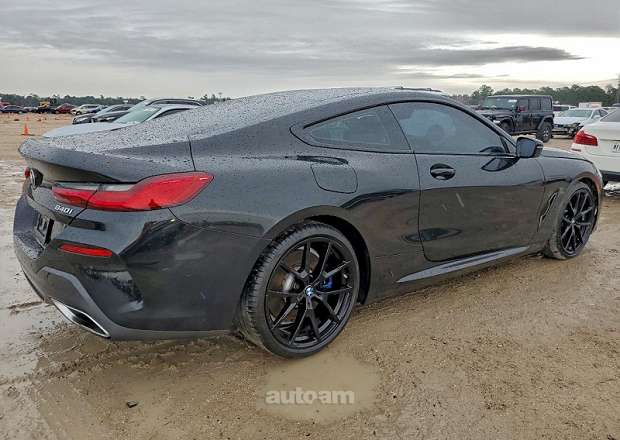 BMW 840