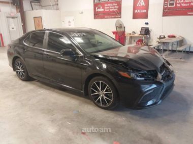 Toyota Camry  2022 