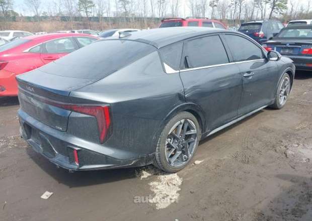 Kia K4