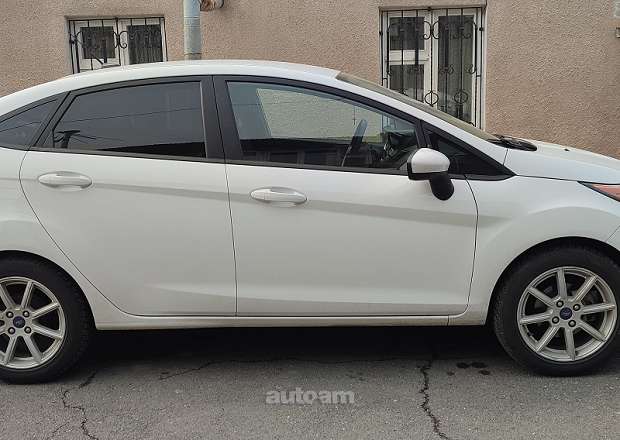 Ford Fiesta 2019 — լուսանկար 3