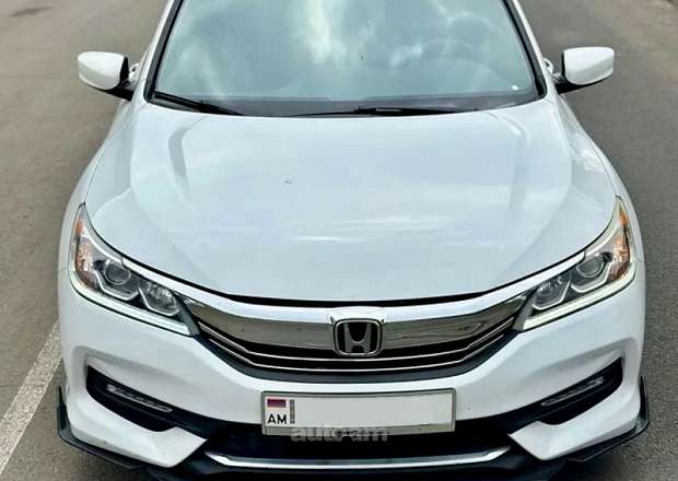Honda Accord 2016 — photo 1