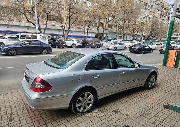 Mercedes-Benz E 350 2008 — լուսանկար 4