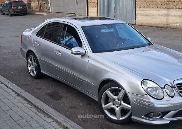 Mercedes-Benz E 500