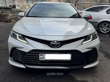 Toyota Camry  2021 