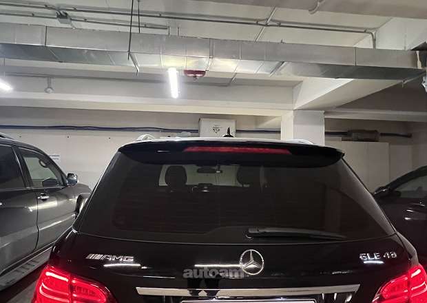 Mercedes-Benz GLE 43 AMG 2018 — լուսանկար 9
