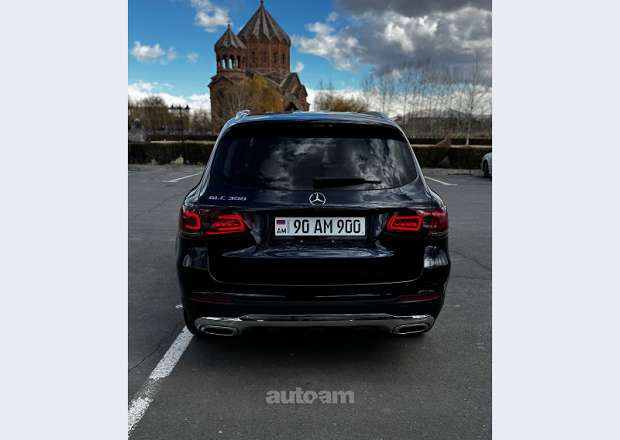 Mercedes-Benz GLC 300