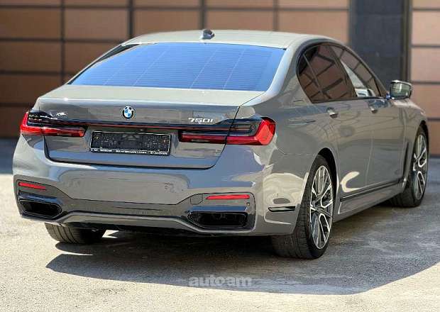 BMW 750