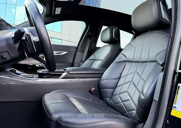 BMW 740