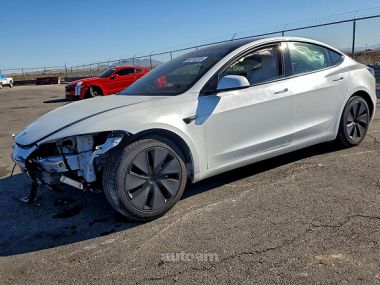 Tesla Model 3  2024 