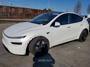 Tesla Model Y  2025 