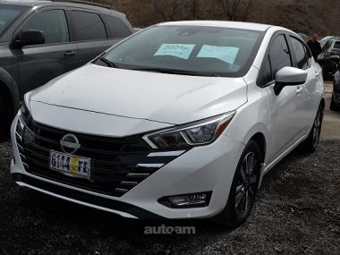 Nissan Versa SV 2024 — миниатюра 1