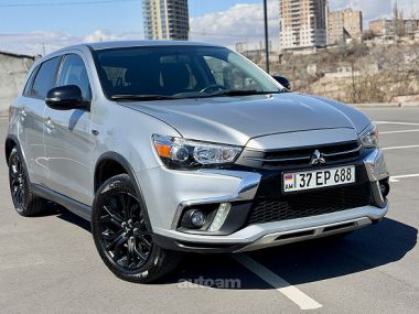Mitsubishi Outlander  2019 