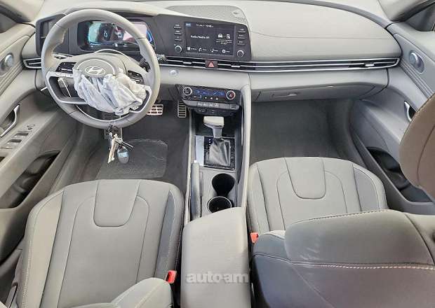 Hyundai Elantra 2025 — լուսանկար 10