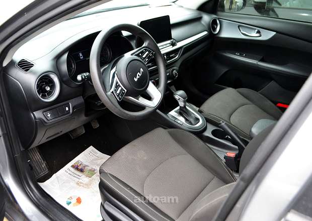 Kia Forte 2023 — լուսանկար 9