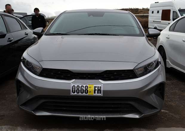 Kia Forte 2023 — լուսանկար 2