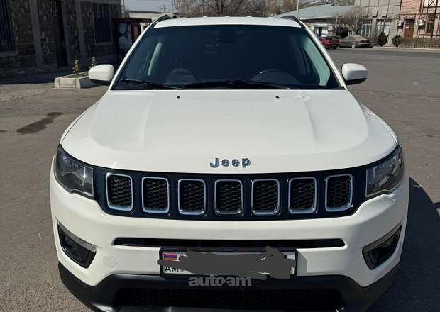 Jeep Compass 2018 — լուսանկար 10